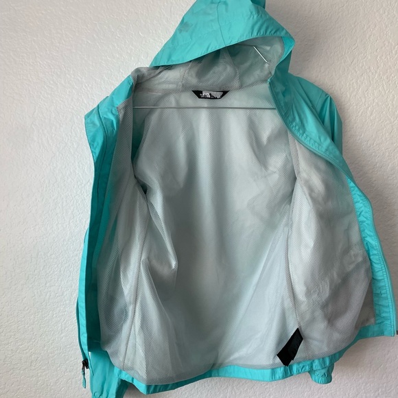 Girl’s Size Medium Turquoise North Face Dryvent Raincoat - Picture 3 of 8